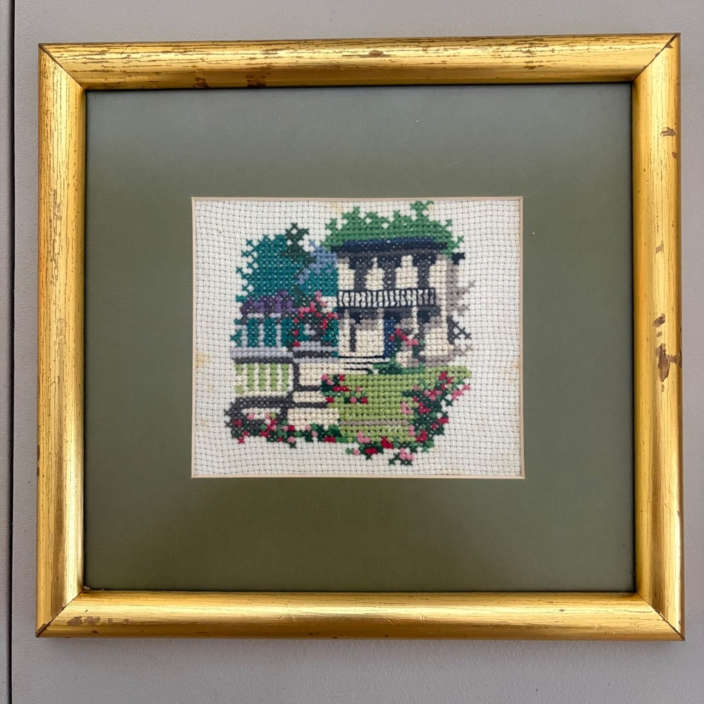 VTG Framed Cross Stitch House‎ Garden Needlepoint Folk Art Cottagecore 10x10 - Picture 8 of 9